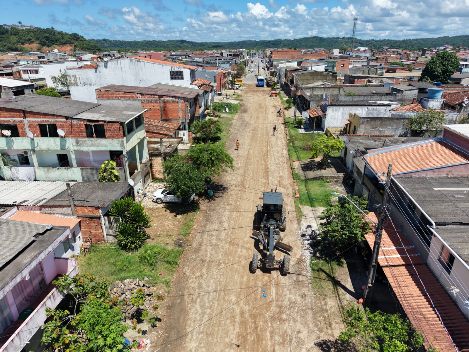 Prefeitura de Ilhéus inicia pavimentação na Avenida Governador Paulo Souto