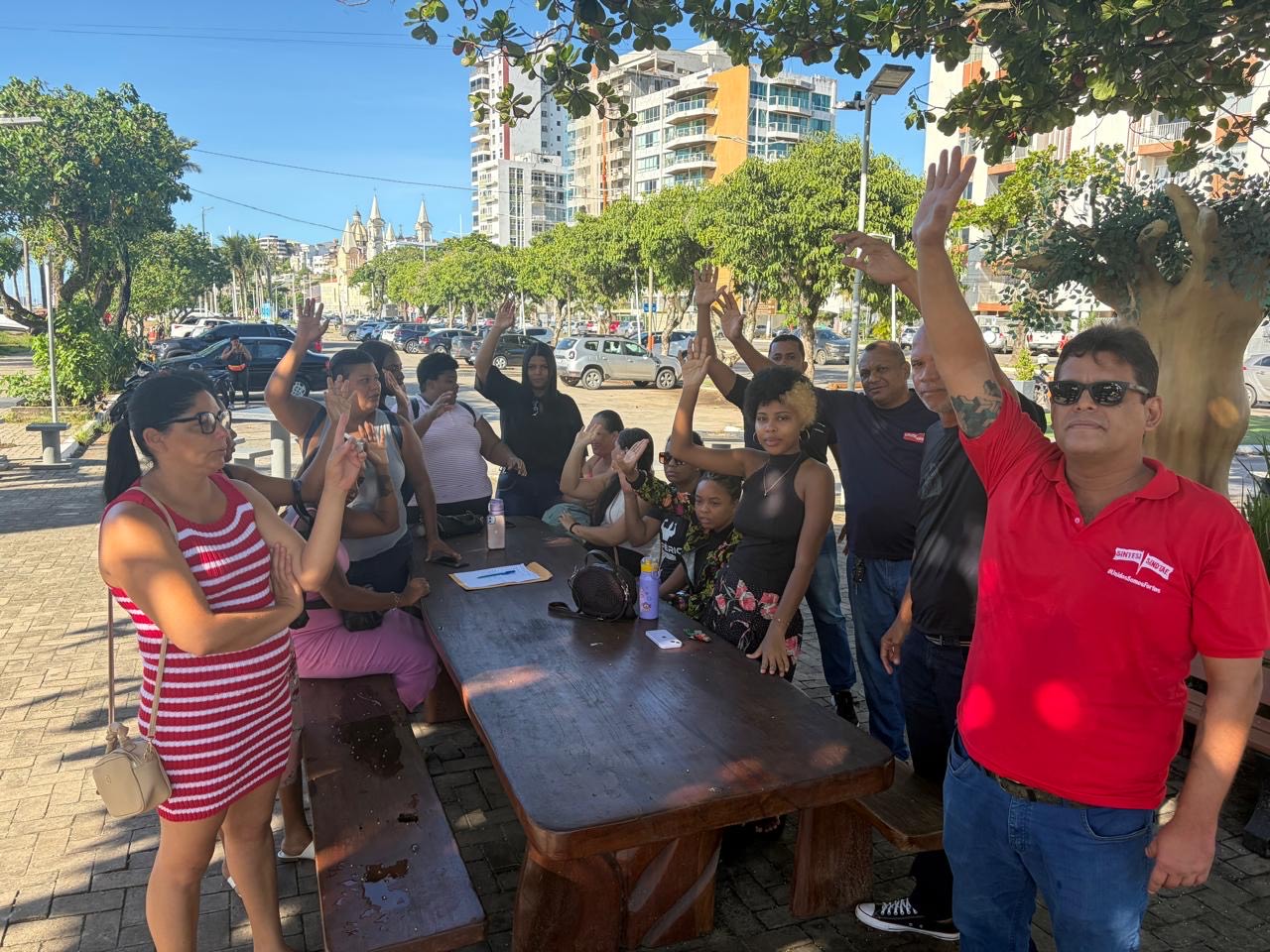 TRABALHADORES VÃO REALIZAR MANIFESTAÇÃO CONTRA O ATRASO DE SALÁRIO NO HOSPITAL VIDA MEMORIAL EM ILHÉUS/BA