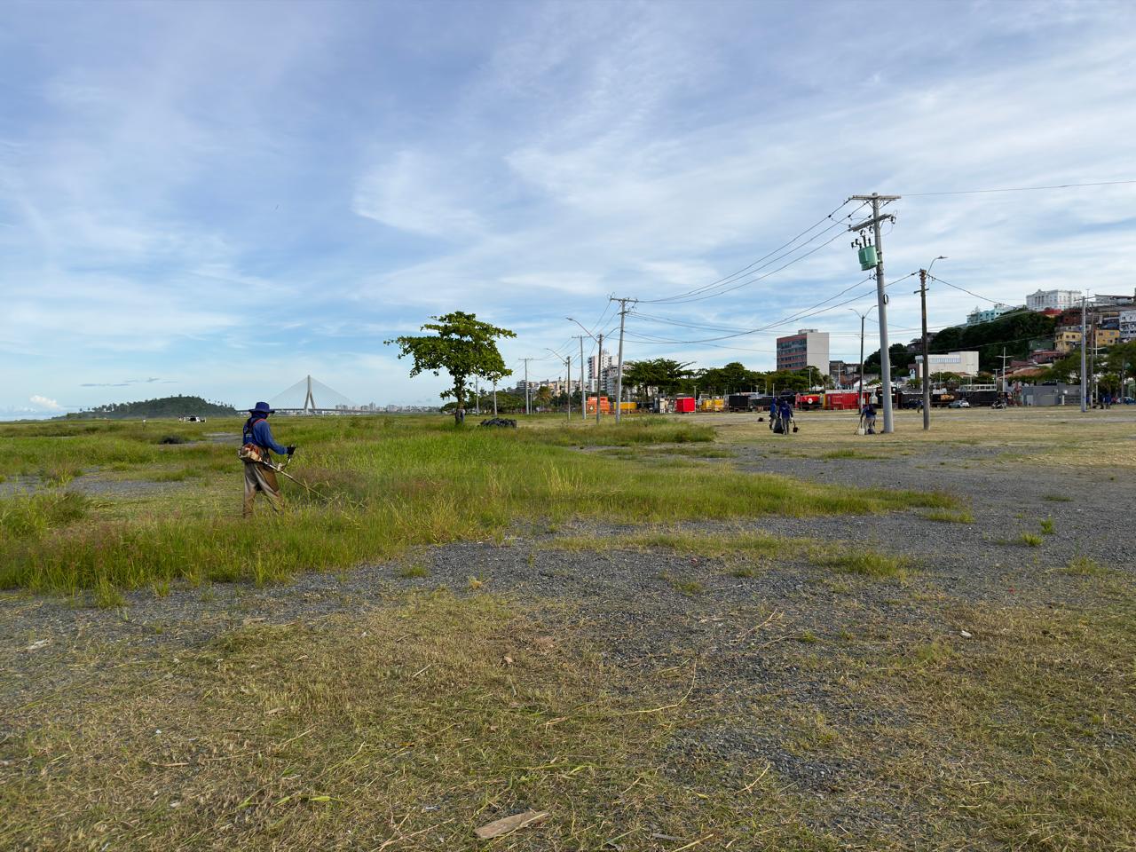 Prefeitura de Ilhéus inicia preparação da arena para o Meu São João Amado 2026