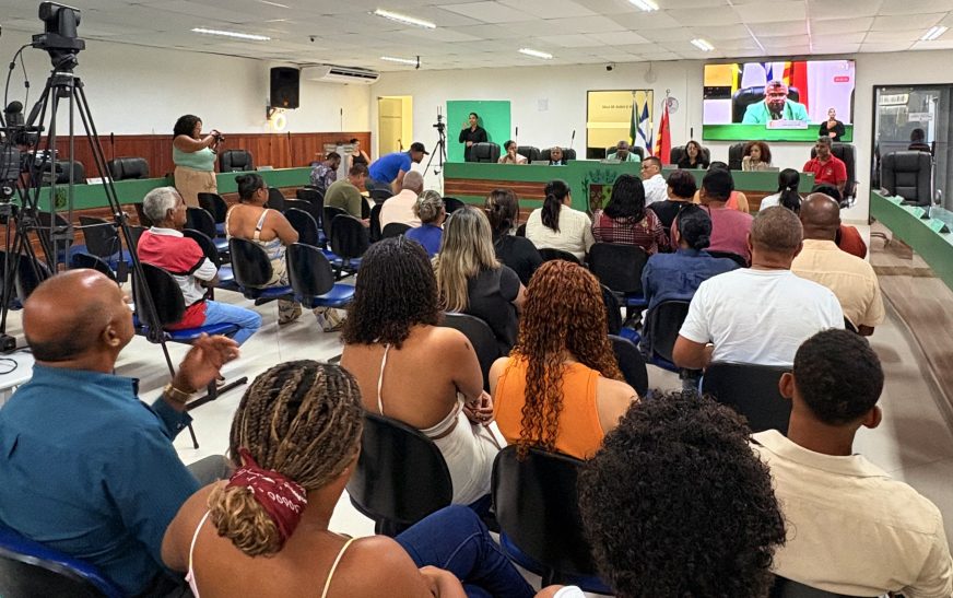 Câmara de Ilhéus debate formas de financiamento da tarifa zero em segunda audiência pública