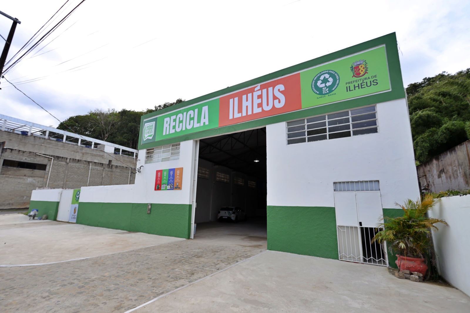 Prefeitura de Ilhéus inaugura galpão de reciclagem e fortalece política de resíduos sólidos