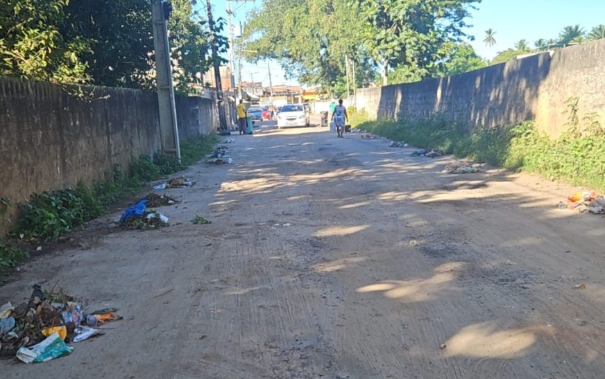 Mutirão de varrição reforça limpeza urbana no Iguape