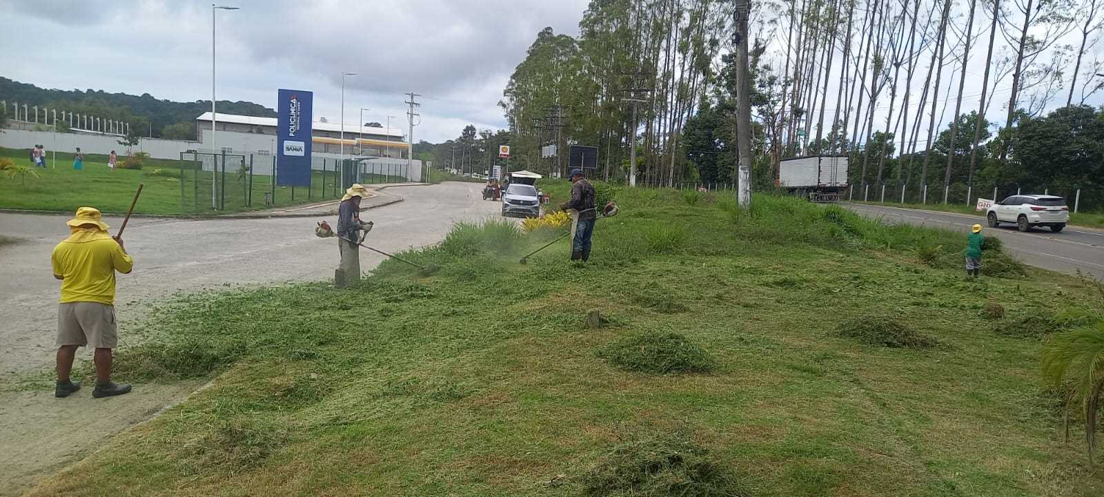 Prefeitura realiza serviços de manutenção urbana em diferentes pontos de Ilhéus