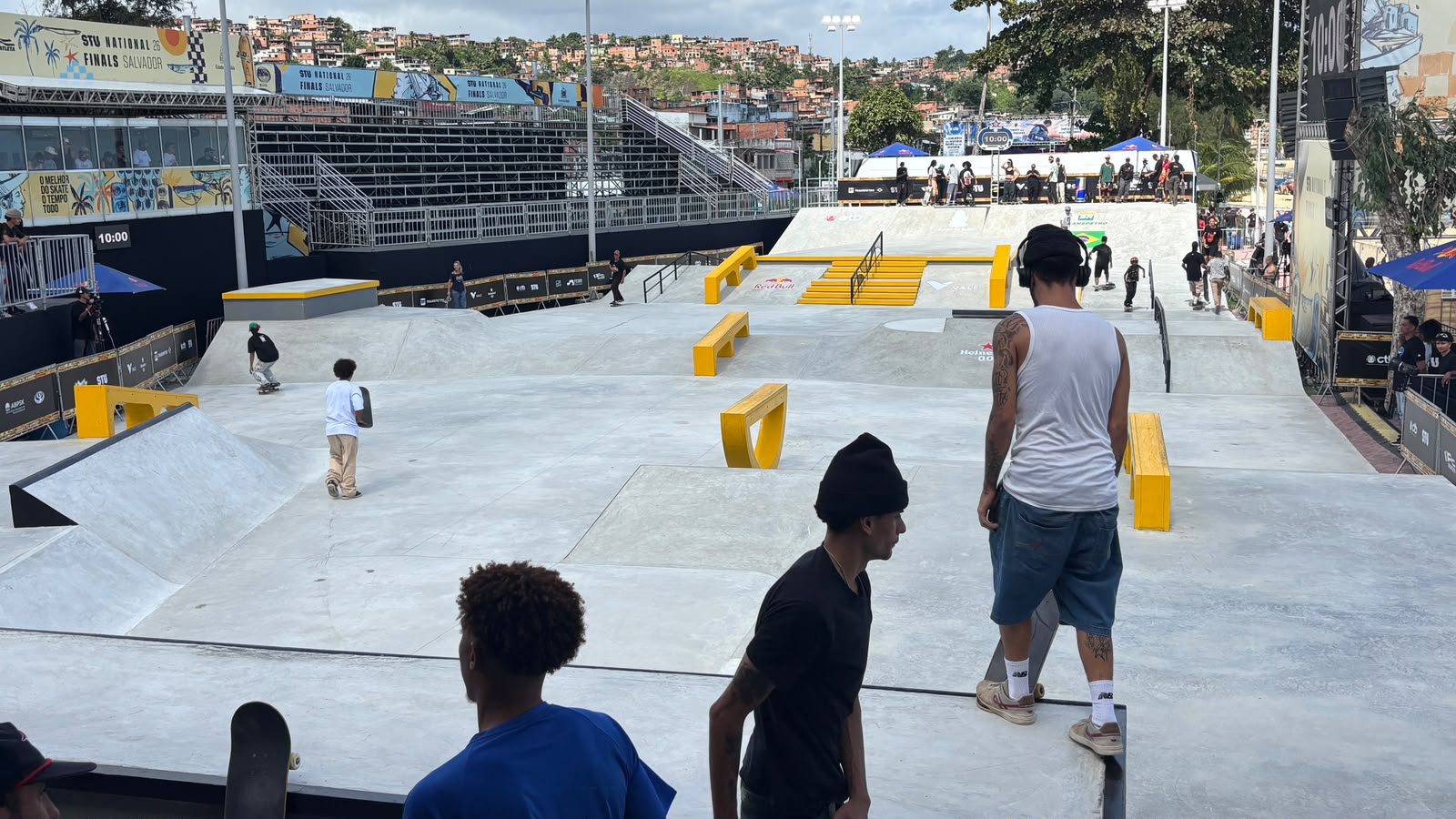 Instituto EUMELANINA levou 30 skatistas para apresentação durante inauguração do Skatepark do Subúrbio