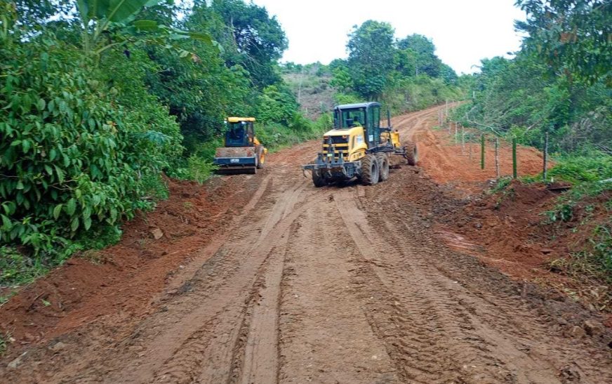 Mutirão inicia recuperação de estradas que atendem comunidades da zona rural de Ilhéus