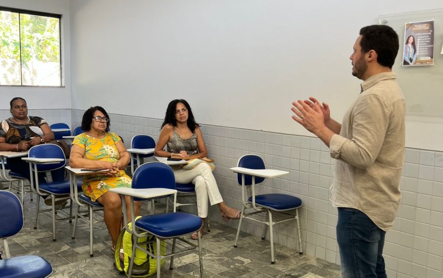 Curso de inglês para atendimento ao turista entra na reta final de inscrições