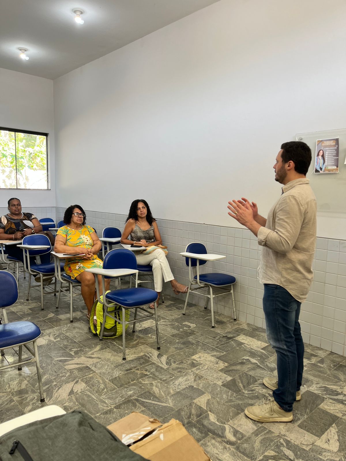 Curso de inglês para atendimento ao turista entra na reta final de inscrições