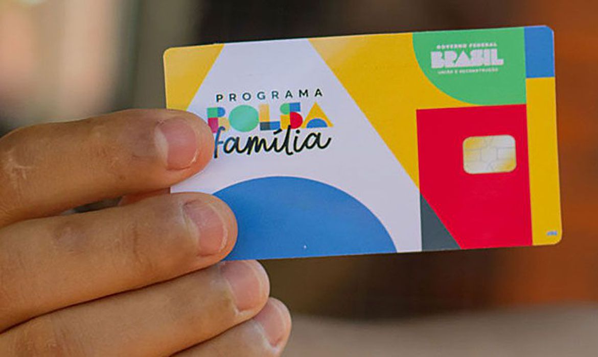 Beneficiários com NIS de final 7 recebem Bolsa Família de julho