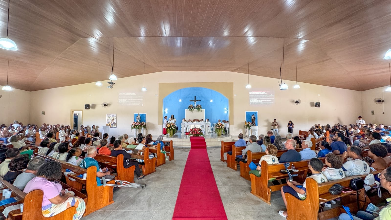 Missa reúne fiéis em homenagem a Nossa Senhora das Vitórias, padroeira de Ilhéus