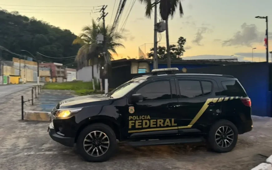 PF e CGU cumprem mandados na Bahia em operação contra fraudes em contratos públicos e desvio de recursos federais
