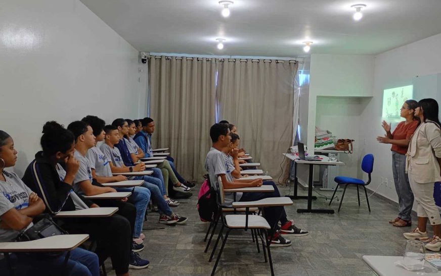 Prefeitura realiza ação de prevenção ao trabalho infantil para jovens do Programa Jovem Social