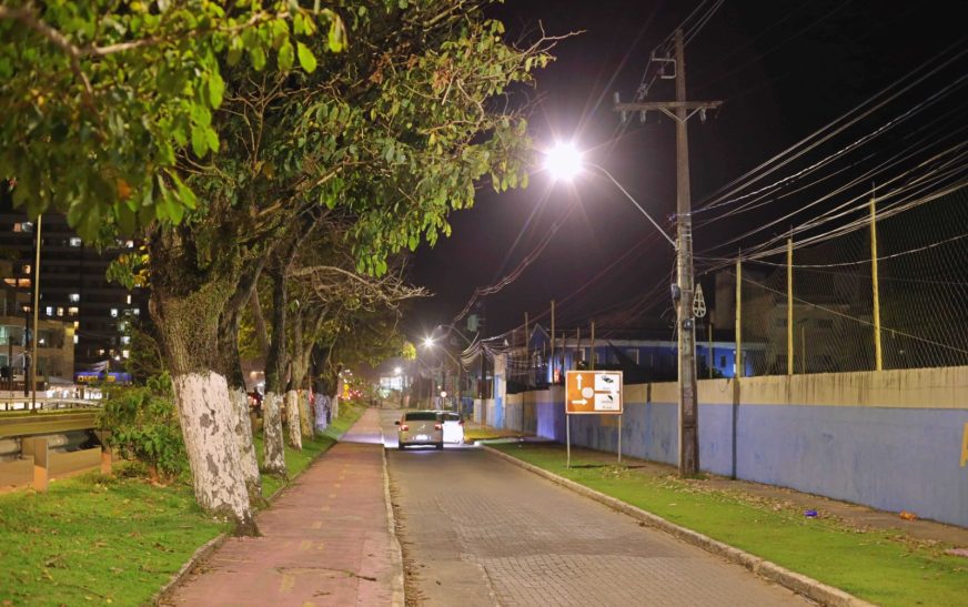 Prefeitura de Ilhéus amplia iluminação pública com 812 luminárias LED em 42 pontos da cidade