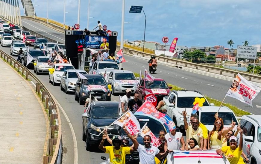 Bebeto lidera Carreata da Vitória e encerra campanha nas ruas de Ilhéus
