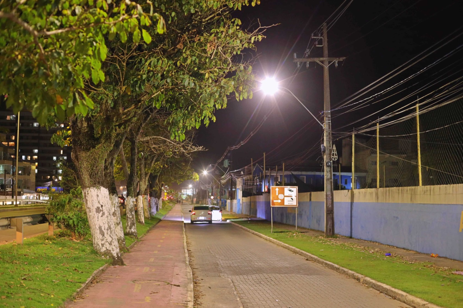 Disk Iluminação facilita solicitação de reparos na iluminação pública de Ilhéus