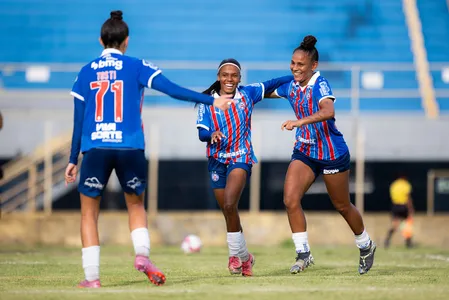 Bahia goleia por 11 a 1 e se aproxima da liderança do Baianão Feminino